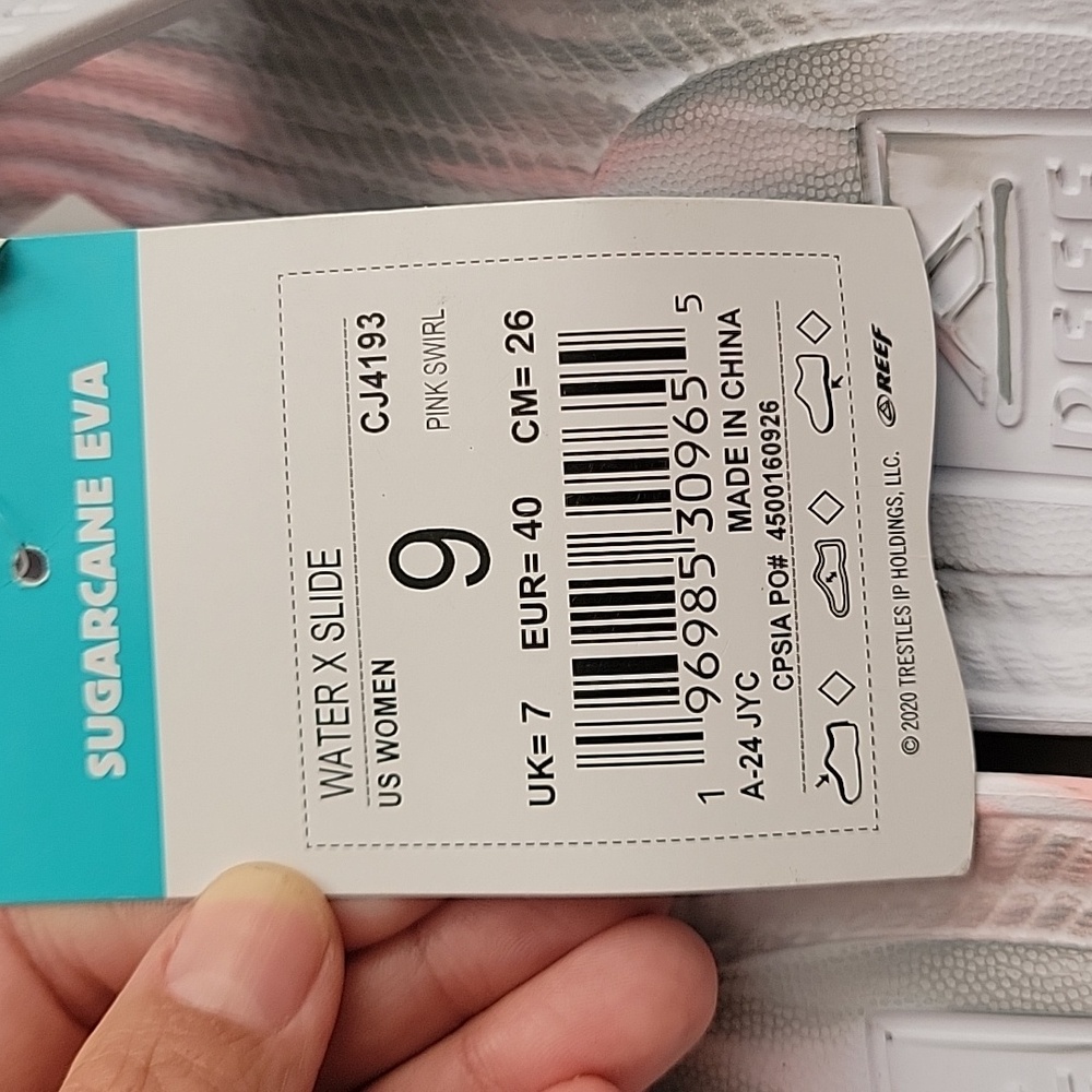 🩴NWT REEF Women's Water Xslide Sandals. White, Pink, Gray Colors. Size 9. - Picture 5 of 12